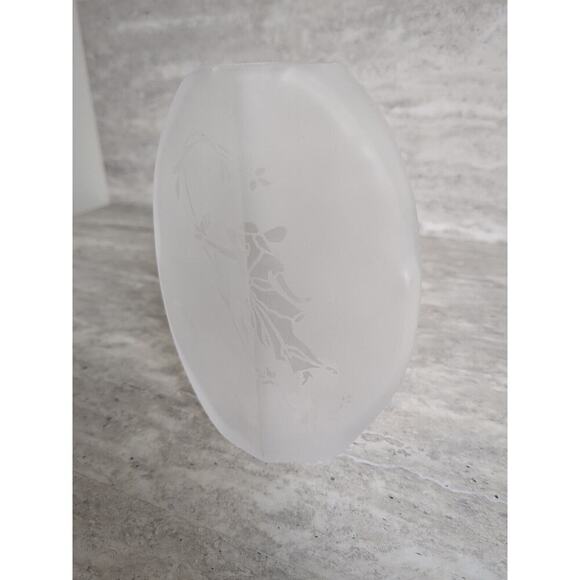 5" Frosted Glass Vase Japanese Girl‎ Etching - Picture 2 of 8